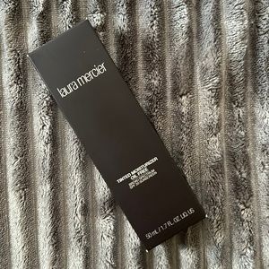 Laura Mercier Tinted Moisturizer SPF 20 2W2 Nude